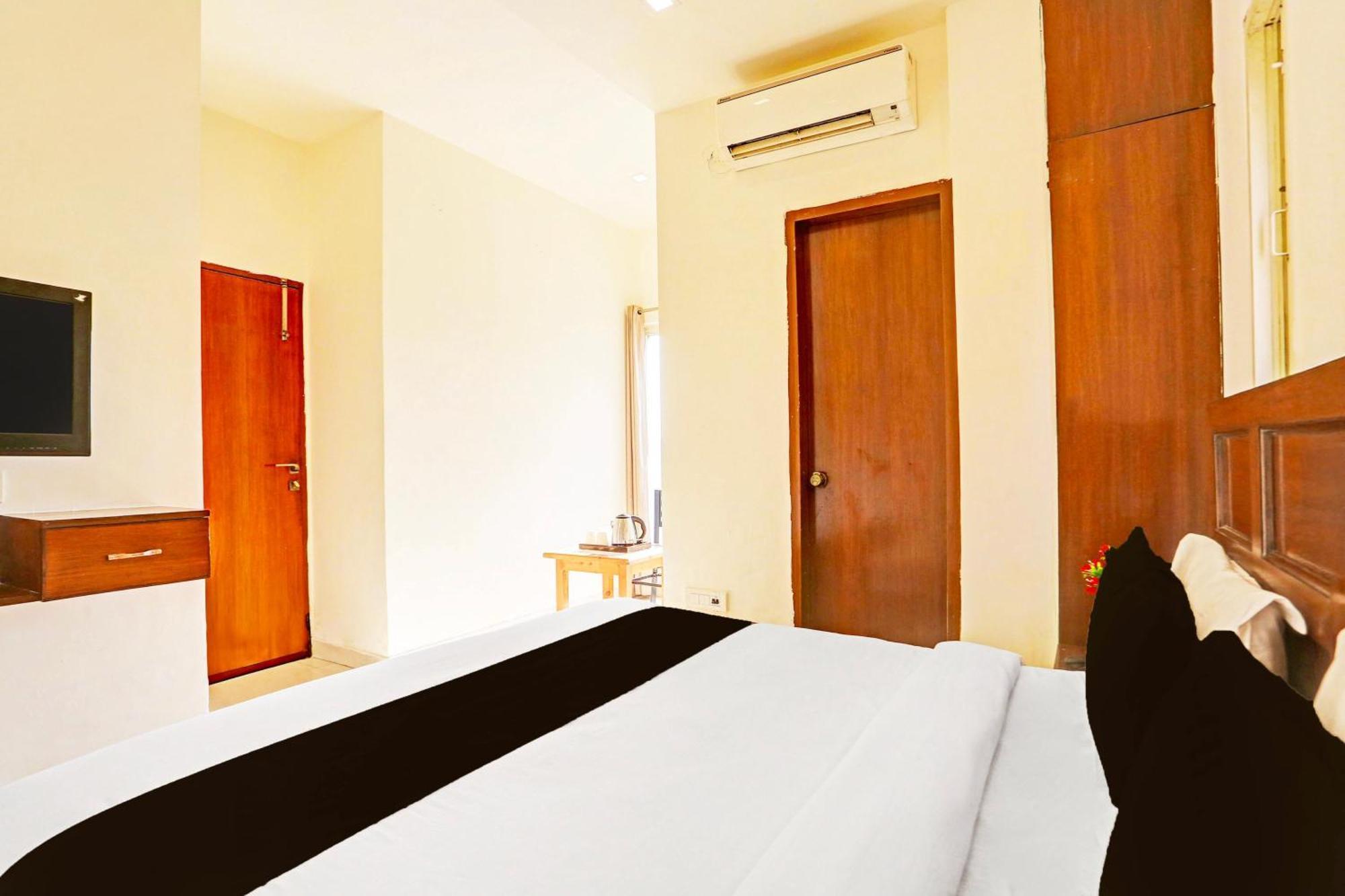 Super Hotel O Sector 45 Formerly Manyavar จัณฑีครห์ ภายนอก รูปภาพ