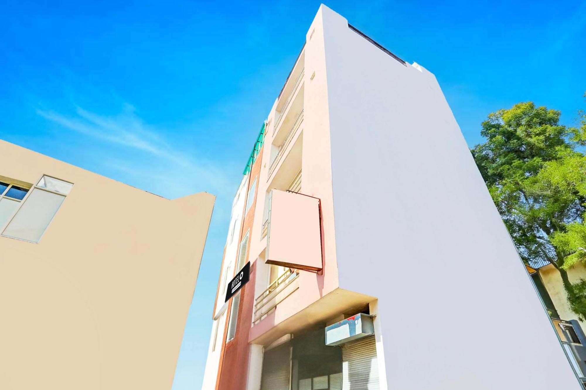 Super Hotel O Sector 45 Formerly Manyavar จัณฑีครห์ ภายนอก รูปภาพ