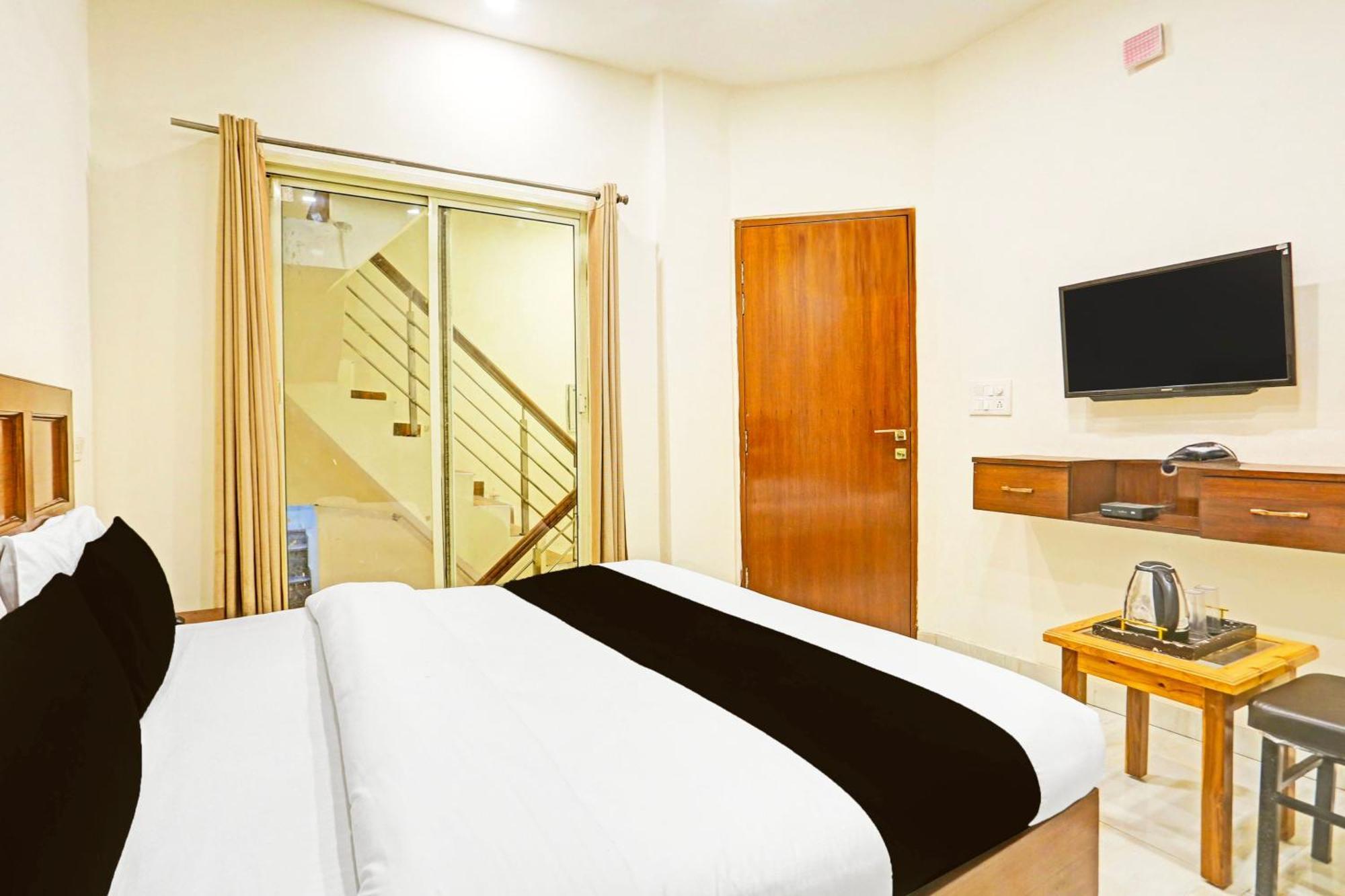 Super Hotel O Sector 45 Formerly Manyavar จัณฑีครห์ ภายนอก รูปภาพ