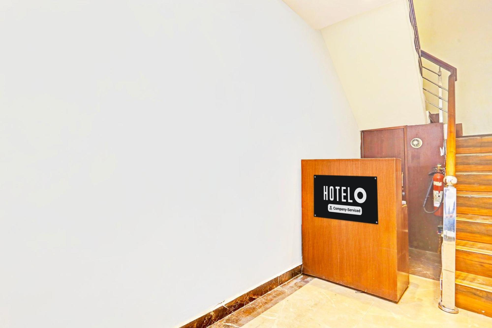 Super Hotel O Sector 45 Formerly Manyavar จัณฑีครห์ ภายนอก รูปภาพ